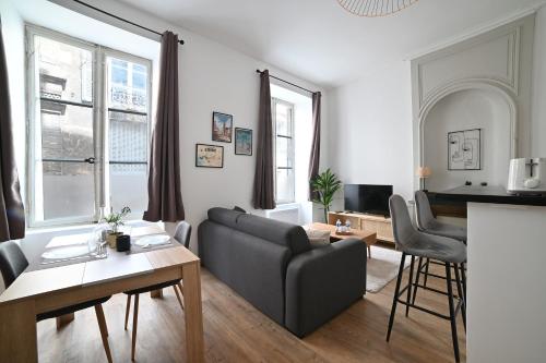 L'Intimiste ~ Vieux Poitiers ~ Futuroscope