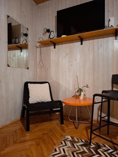 Studio Ella