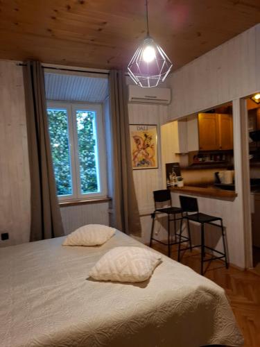 Studio Ella