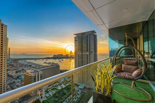 JBR Luxe Seaviews w/ Alfa Gaming Set: Pool & Gym