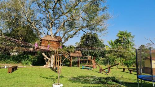 Taman di luar Sítio Em Guapimirim