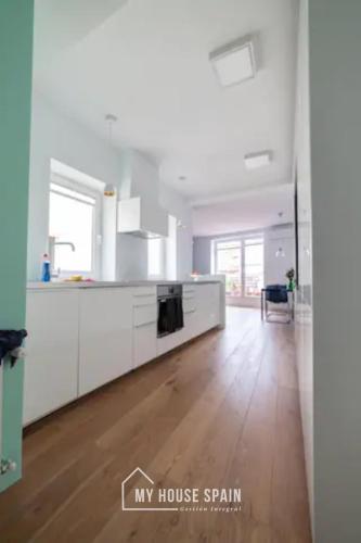 MyHouseSpain - Modern penthouse close to Gran Via - Big Terrace