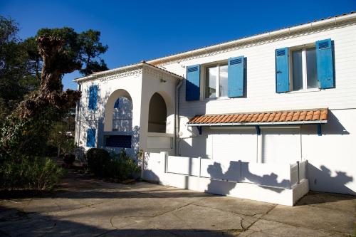 Le sable à vos pieds ! T2 idéal à 300m de la plage Le Pyla