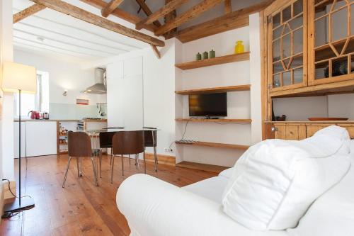 Comfortable Cozy Home - City Center, Practical