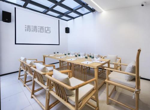 Εστιατόριο ή άλλο μέρος για φαγητό στο Yangshuo QingQing Riverside Inn