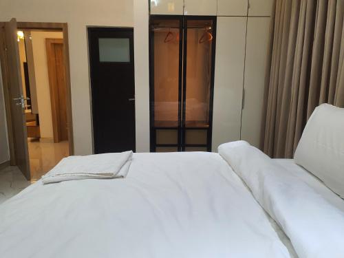 Katil atau katil-katil dalam bilik di Grazioli 2Bedroom Apartment 'Milan'