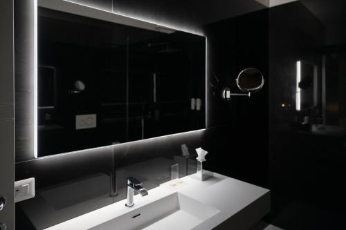 AI 2 G - Luxury Rooms photo 33