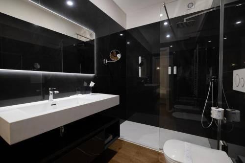 AI 2 G - Luxury Rooms photo 13