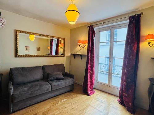 Dream Dwell Paris-Studio 150m to Notre Dame