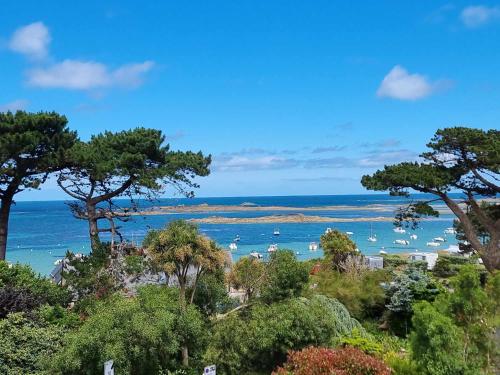 Maison vue mer à 100 m de l'eau