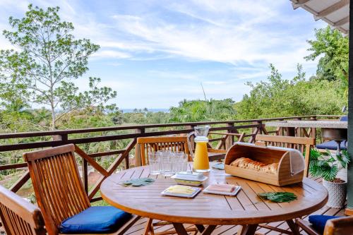 Balkón nebo terasa v ubytování Casa com vista incrível e Jacuzzi | Brazilian Corner