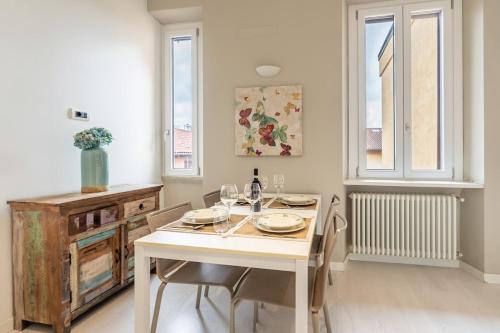 Navigli-Duomo - Design Apartment, Netflix, Wi-Fi