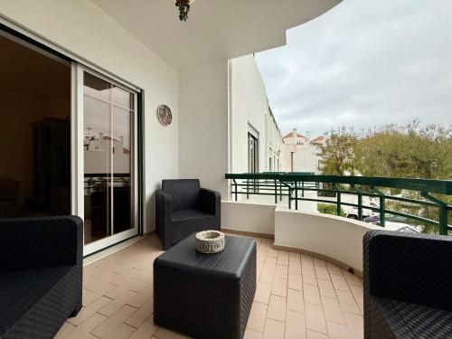 Sun & Terrace Tavira Escape - 10 mins City Center - 2 mins Train Station - Quiet