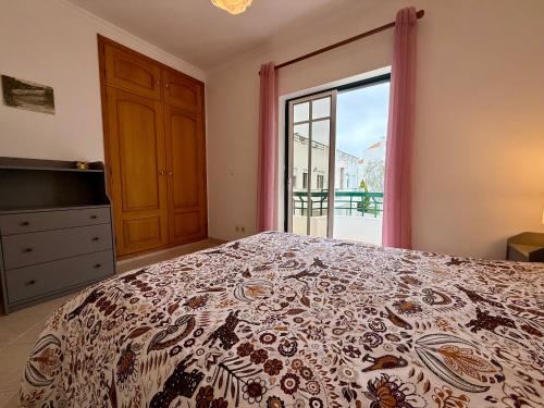 Sun & Terrace Tavira Escape - 10 mins City Center - 2 mins Train Station - Quiet