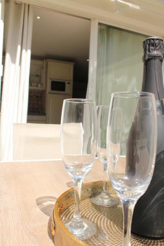Bebidas em Villa Stella-Jacuzzi, Piscine, Calme-Parking