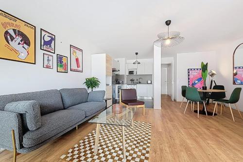 Modern apartment with rooftop