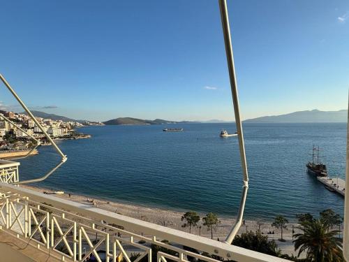 Gallery image of Beachfront 2 Bedrooms Apartment in Sarandë