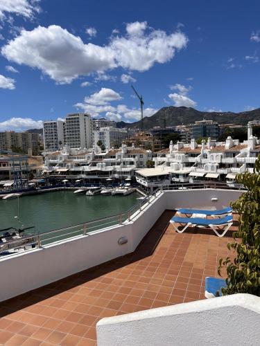 Lujoso Atico Dúplex En Puerto Marina