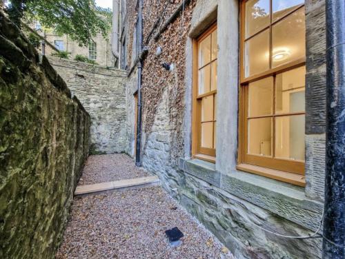 Edinburgh City Centre Oasis photo 25