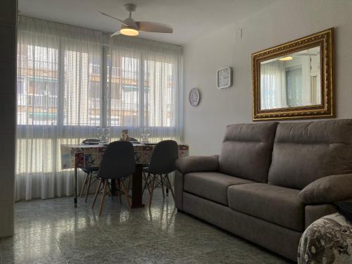 Apartamento La Pineda a 100 metros de la playa!!