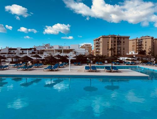 Estudio en Nogalera con piscina