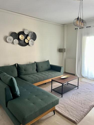 Ruang duduk di Airy apartment