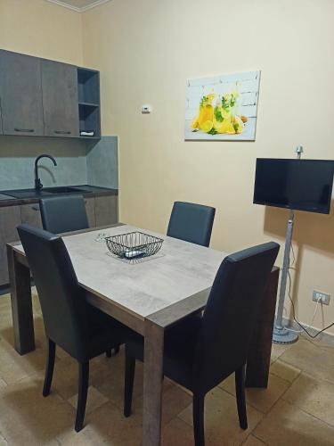 Μια τηλεόραση ή/και κέντρο ψυχαγωγίας στο B&B Lu Palummaru