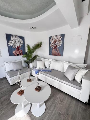 Photo de la galerie de l'établissement Dedis Apartment's, à Neos Marmaras