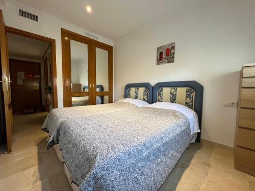 Gemelos 22 ,Benidorm-Alicante