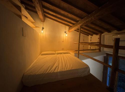 Rustico monolocale soppalcato a Firenze