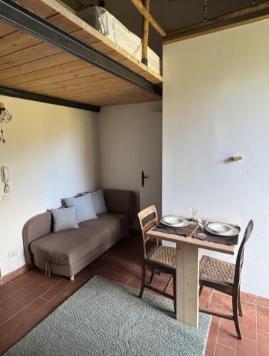 Rustico monolocale soppalcato a Firenze