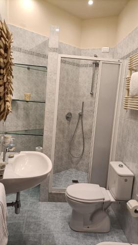 Bilik mandi di Sea view apartment VIVIANA