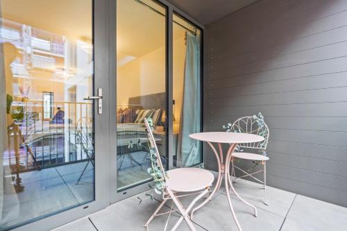 #20 2 Bed 2 Bath Balcony Lux Digbeth Apt - Sleeps 6 - Perfect for contractors and Families photo 10