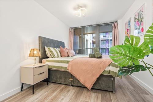 #20 2 Bed 2 Bath Balcony Lux Digbeth Apt - Sleeps 6 - Perfect for contractors and Families photo 3