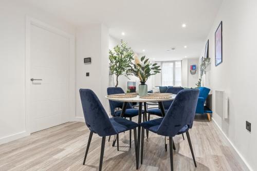 #20 2 Bed 2 Bath Balcony Lux Digbeth Apt - Sleeps 6 - Perfect for contractors and Families photo 31