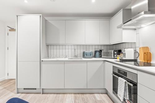 #20 2 Bed 2 Bath Balcony Lux Digbeth Apt - Sleeps 6 - Perfect for contractors and Families photo 34