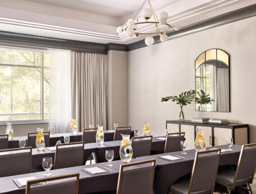 Kimpton Marlowe by IHGにあるレストランまたは飲食店
