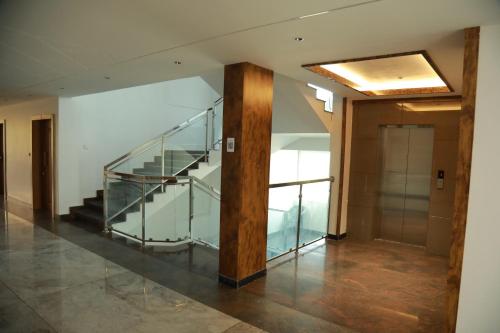 Φωτογραφία από το άλμπουμ του Marina Tower & Regency Changaramkulam σε Edappāl