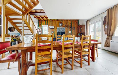 Φωτογραφία από το άλμπουμ του Cozy Home In Cossaye With Wifi σε Cossaye