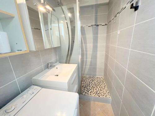 Photo de la galerie de l'établissement Studio 12C, Héliopolis C, village naturiste, au Cap d'Agde