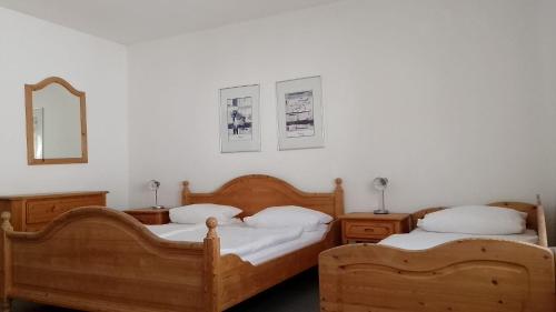 Postel nebo postele na pokoji v ubytování Hotel Zum Rebstock