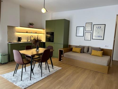 Flora Apartments Sarande