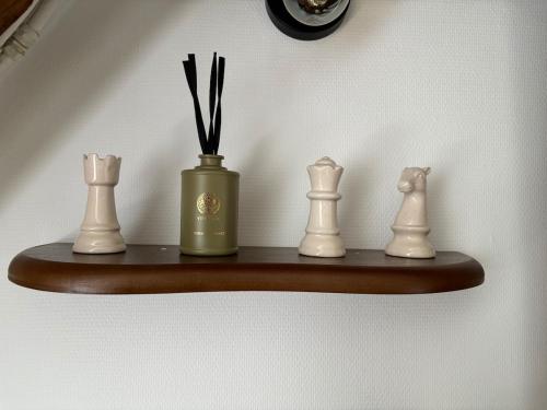 スダンにあるL'écrin des rempartsのチェス棚