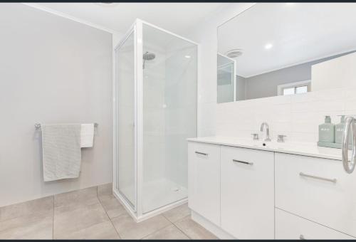 Ένα μπάνιο στο San Mateo Cottage