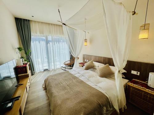 Postel nebo postele na pokoji v ubytování Siguniangshan Town Tingshan Wild Luxury B&B
