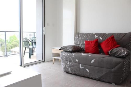 Photo de la galerie de l'établissement Appt 2 pièces LA ROCHELLE - LR340-C302, à La Rochelle