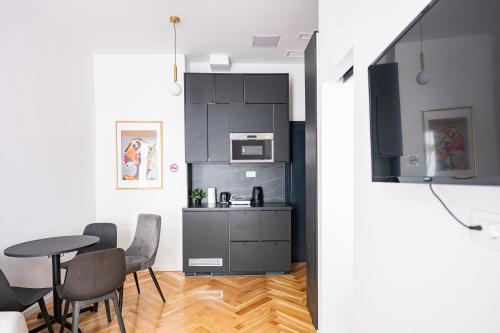 Zest and Nest Apartments in the center