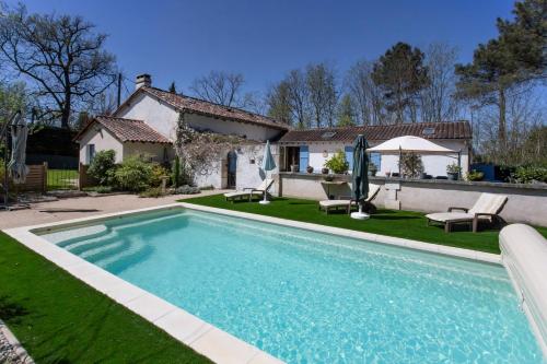 La Petite Maison d'Allemans - Piscine, Grand Jardin