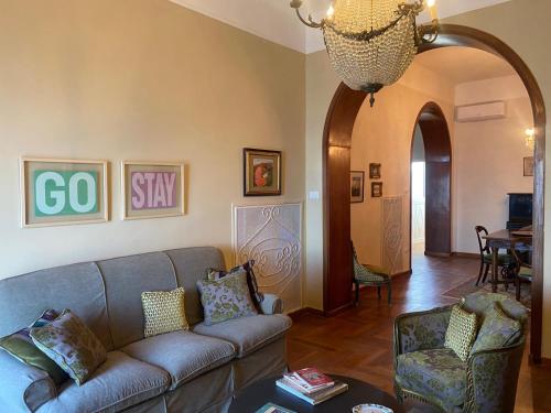 Caracciolo Seafront Charme Home