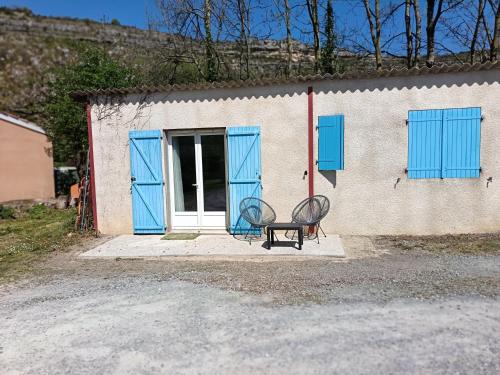 LA FALAISE - Quiet T3 apartment with private parking